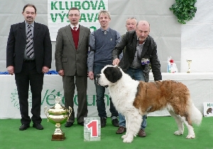 Ch. Hanah od Strážců hor - CAC, Klubový vítěz, BOB, BIS